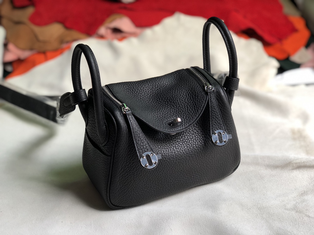 에르메스 미니 린디백 블랙 은장 끌레망스 가죽